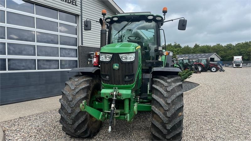 Traktor John Deere 6170R AutoPower med frontlift: slika Traktor John Deere 6170R AutoPower med frontlift