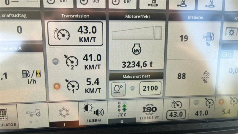 John Deere 6195R Ultimate Edition, CommandPro, Meget velholdt - Traktor: slika John Deere 6195R Ultimate Edition, CommandPro, Meget velholdt - Traktor John Deere 6195R Ultimate Edition, CommandPro, Meget velholdt - Traktor: slika John Deere 6195R Ultimate Edition, CommandPro, Meget velholdt - Traktor
