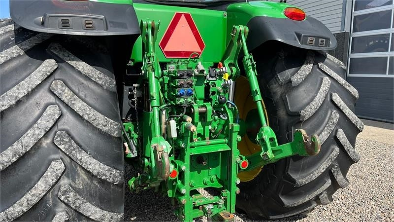 John Deere 7230R Med frontlift. Stor stærk traktor til små pe - Traktor: slika John Deere 7230R Med frontlift. Stor stærk traktor til små pe - Traktor John Deere 7230R Med frontlift. Stor stærk traktor til små pe - Traktor: slika John Deere 7230R Med frontlift. Stor stærk traktor til små pe - Traktor