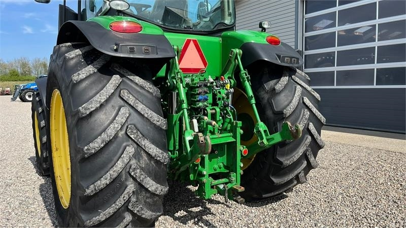 John Deere 7230R Med frontlift. Stor stærk traktor til små pe - Traktor: slika John Deere 7230R Med frontlift. Stor stærk traktor til små pe - Traktor John Deere 7230R Med frontlift. Stor stærk traktor til små pe - Traktor: slika John Deere 7230R Med frontlift. Stor stærk traktor til små pe - Traktor