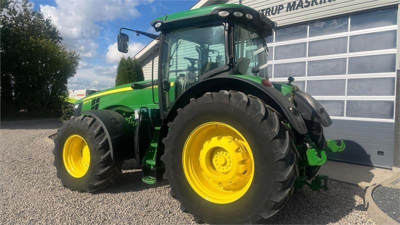 John Deere 8320R - Traktor: slika John Deere 8320R - Traktor John Deere 8320R - Traktor: slika John Deere 8320R - Traktor