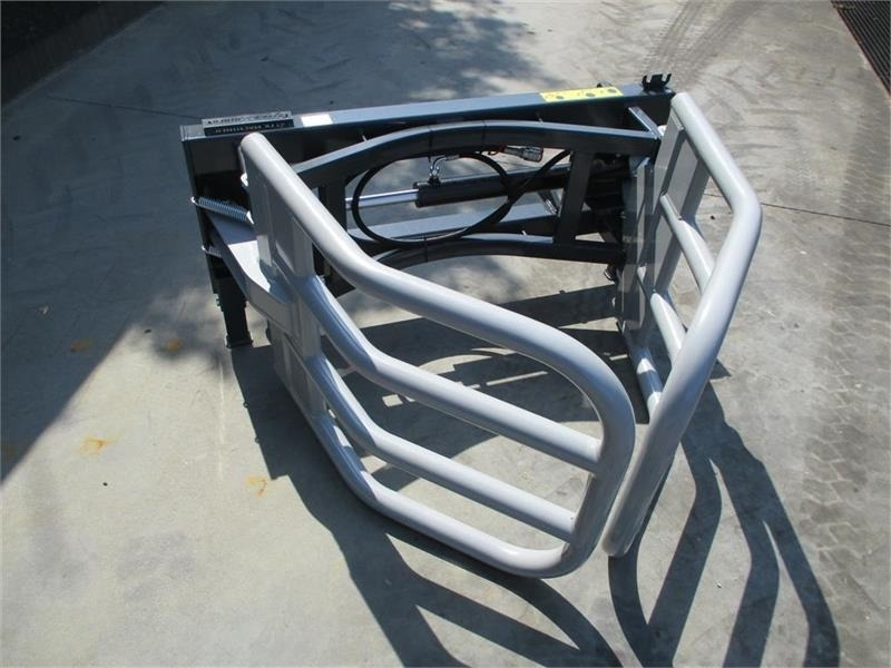 Limas Balletang med EURO - Korpa za Građevinski strojevi: slika Limas Balletang med EURO - Korpa za Građevinski strojevi Limas Balletang med EURO - Korpa za Građevinski strojevi: slika Limas Balletang med EURO - Korpa za Građevinski strojevi