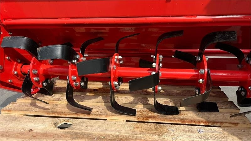 Maschio W125 fræser DEMO fræser, som er som en fabriksny f - Kultivator: slika Maschio W125 fræser DEMO fræser, som er som en fabriksny f - Kultivator Maschio W125 fræser DEMO fræser, som er som en fabriksny f - Kultivator: slika Maschio W125 fræser DEMO fræser, som er som en fabriksny f - Kultivator