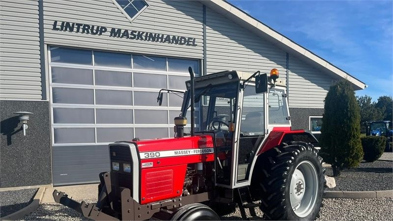 Massey Ferguson 390 HiLine med frontlift - Traktor: slika Massey Ferguson 390 HiLine med frontlift - Traktor Massey Ferguson 390 HiLine med frontlift - Traktor: slika Massey Ferguson 390 HiLine med frontlift - Traktor