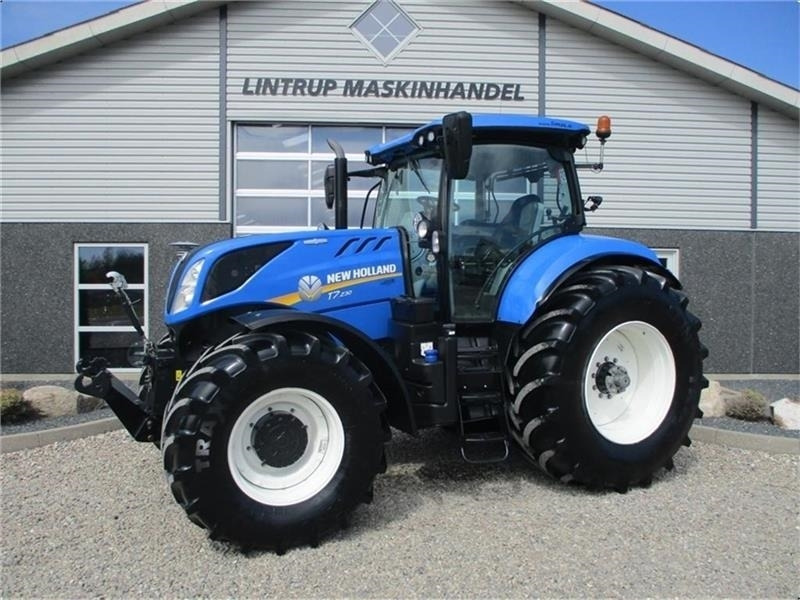 New Holland T7.230 AutoCommand, meget velholdt traktor - Traktor: slika New Holland T7.230 AutoCommand, meget velholdt traktor - Traktor New Holland T7.230 AutoCommand, meget velholdt traktor - Traktor: slika New Holland T7.230 AutoCommand, meget velholdt traktor - Traktor