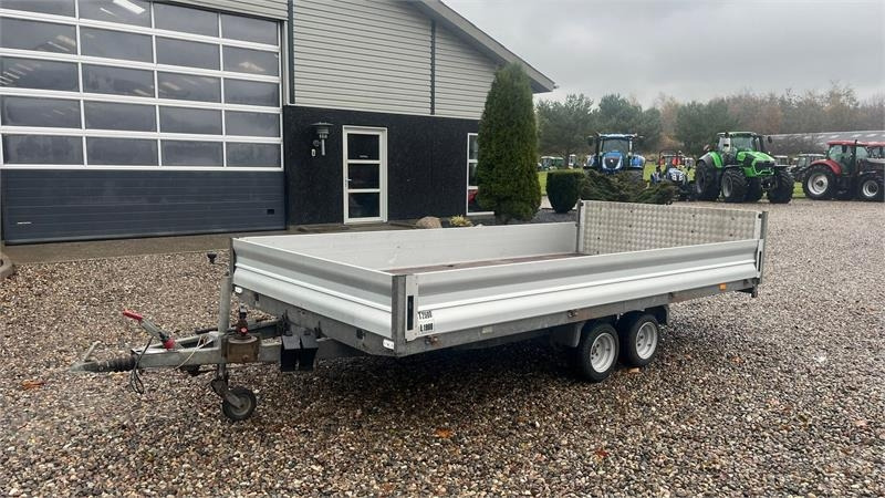 Selandia Maskintrailer med vip og rampe med hydrau - Prikolica plato/ Otvoreni sanduk: slika Selandia Maskintrailer med vip og rampe med hydrau - Prikolica plato/ Otvoreni sanduk Selandia Maskintrailer med vip og rampe med hydrau - Prikolica plato/ Otvoreni sanduk: slika Selandia Maskintrailer med vip og rampe med hydrau - Prikolica plato/ Otvoreni sanduk