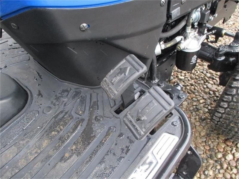 Traktor Solis 26 HST Hydrostat Turf hjul.: slika Traktor Solis 26 HST Hydrostat Turf hjul.