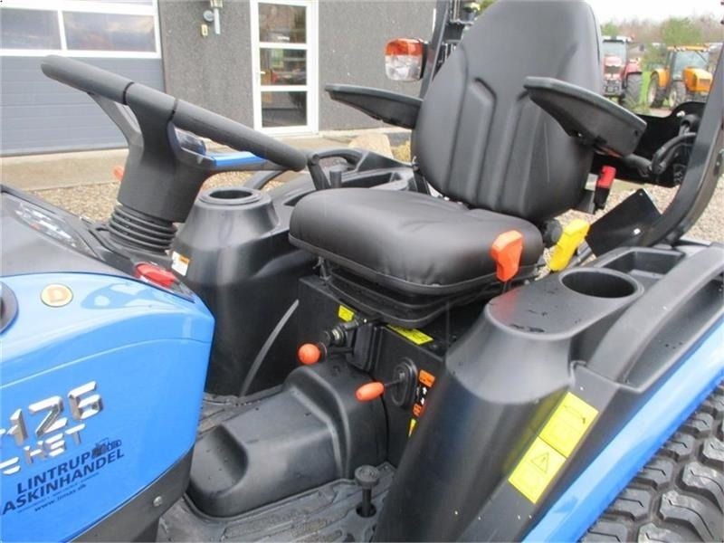 Traktor Solis 26 HST Hydrostat Turf hjul.: slika Traktor Solis 26 HST Hydrostat Turf hjul.