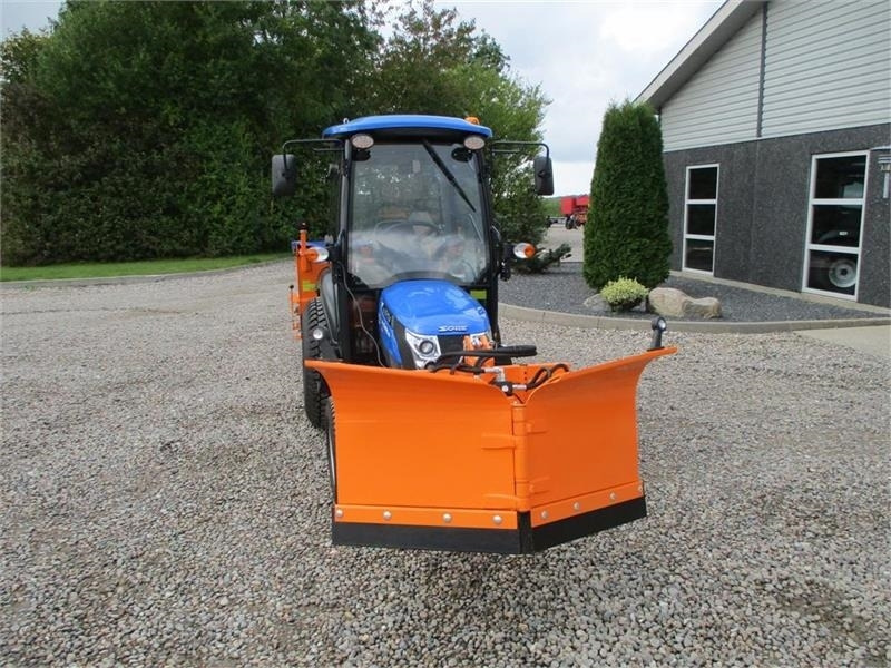 Traktor Solis 26 HST Snow Edition med frontlift, front PTO, Vari: slika Traktor Solis 26 HST Snow Edition med frontlift, front PTO, Vari