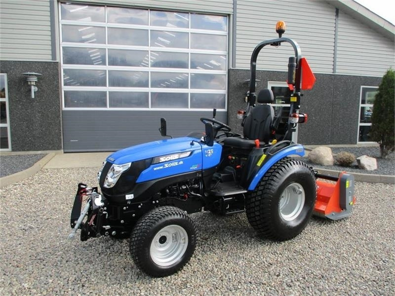 Općinski traktor Solis 26 HST med Frontlift & FrontPTO: slika Općinski traktor Solis 26 HST med Frontlift & FrontPTO Općinski traktor Solis 26 HST med Frontlift & FrontPTO: slika Općinski traktor Solis 26 HST med Frontlift & FrontPTO