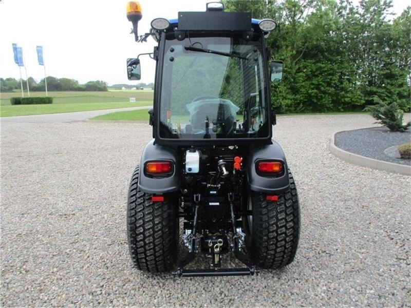 Solis 26 HST med kabine og turf hjul - Traktor: slika Solis 26 HST med kabine og turf hjul - Traktor Solis 26 HST med kabine og turf hjul - Traktor: slika Solis 26 HST med kabine og turf hjul - Traktor