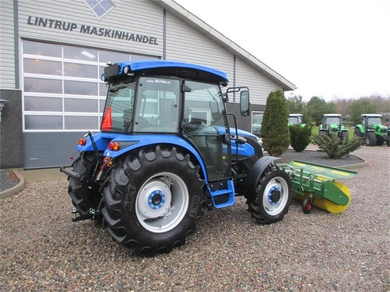 Traktor Solis 60 Med frontlift, frontPTO og Thyregod kost: slika Traktor Solis 60 Med frontlift, frontPTO og Thyregod kost