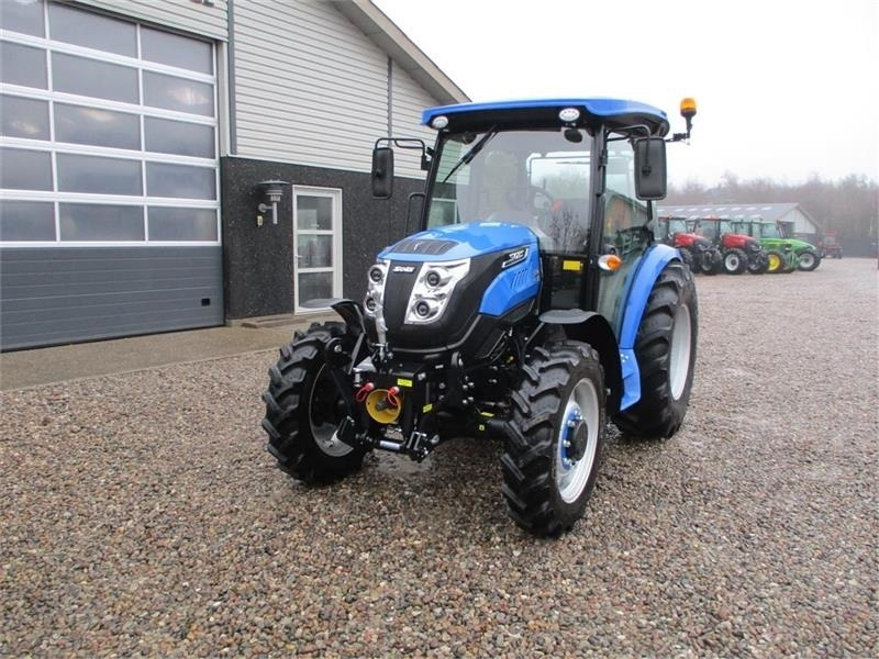 Solis 60 Med frontlift og frontPTO - Traktor: slika Solis 60 Med frontlift og frontPTO - Traktor Solis 60 Med frontlift og frontPTO - Traktor: slika Solis 60 Med frontlift og frontPTO - Traktor