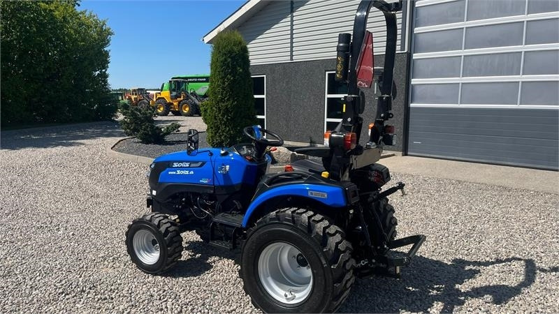 Solis H26 HST Hydrostat. Industrihjul - Općinski traktor: slika Solis H26 HST Hydrostat. Industrihjul - Općinski traktor Solis H26 HST Hydrostat. Industrihjul - Općinski traktor: slika Solis H26 HST Hydrostat. Industrihjul - Općinski traktor