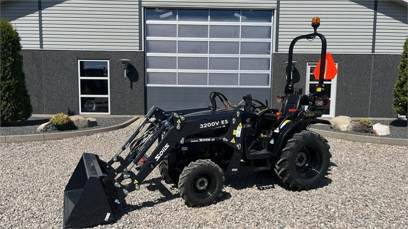 Solis S26 6+2 gearmaskine Limited Edition i sort med bre - Traktor: slika Solis S26 6+2 gearmaskine Limited Edition i sort med bre - Traktor Solis S26 6+2 gearmaskine Limited Edition i sort med bre - Traktor: slika Solis S26 6+2 gearmaskine Limited Edition i sort med bre - Traktor