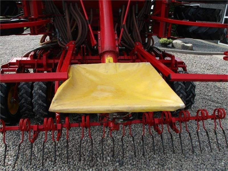 Vaderstad Rapid A800 S med fylde snegl, stor såsæt til små p - Sijačica: slika Vaderstad Rapid A800 S med fylde snegl, stor såsæt til små p - Sijačica Vaderstad Rapid A800 S med fylde snegl, stor såsæt til små p - Sijačica: slika Vaderstad Rapid A800 S med fylde snegl, stor såsæt til små p - Sijačica