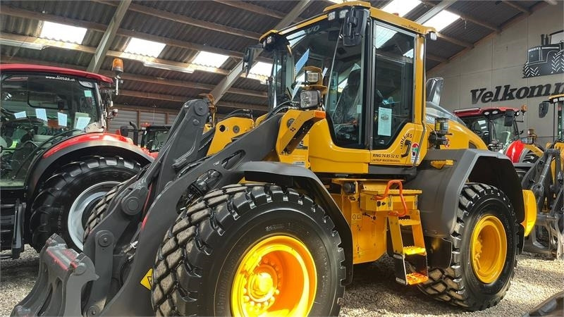 Volvo L90H H2 Dansk-Maskine med CDC, BSS, Lock-UP, 650mm - Utovarivač na kotačima: slika Volvo L90H H2 Dansk-Maskine med CDC, BSS, Lock-UP, 650mm - Utovarivač na kotačima Volvo L90H H2 Dansk-Maskine med CDC, BSS, Lock-UP, 650mm - Utovarivač na kotačima: slika Volvo L90H H2 Dansk-Maskine med CDC, BSS, Lock-UP, 650mm - Utovarivač na kotačima