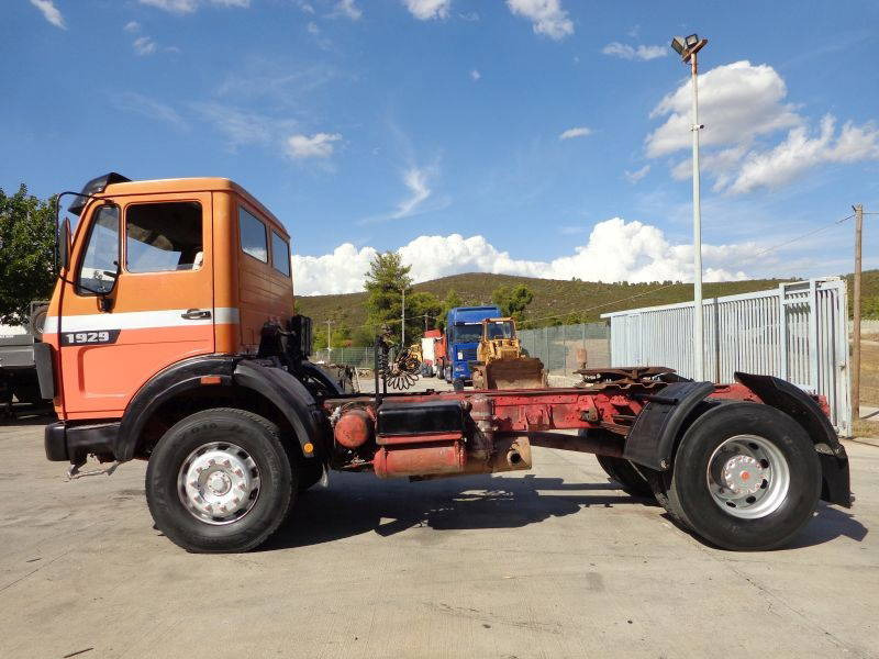 Mercedes-Benz NG Mercedes Benz 1929K 4X2  - Tegljač: slika Mercedes-Benz NG Mercedes Benz 1929K 4X2  - Tegljač Mercedes-Benz NG Mercedes Benz 1929K 4X2  - Tegljač: slika Mercedes-Benz NG Mercedes Benz 1929K 4X2  - Tegljač