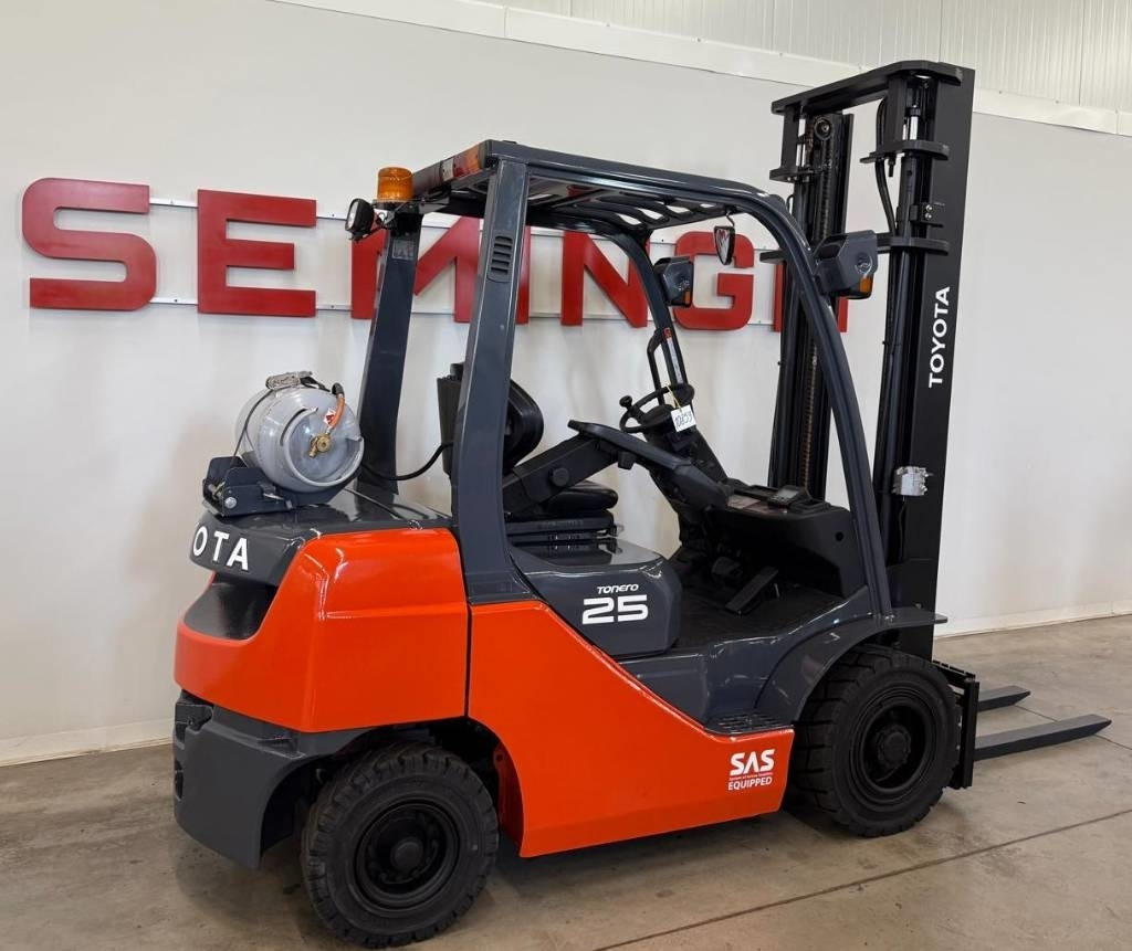 Toyota 10859 - 02-8FGF25 - Plinski viličar: slika Toyota 10859 - 02-8FGF25 - Plinski viličar Toyota 10859 - 02-8FGF25 - Plinski viličar: slika Toyota 10859 - 02-8FGF25 - Plinski viličar