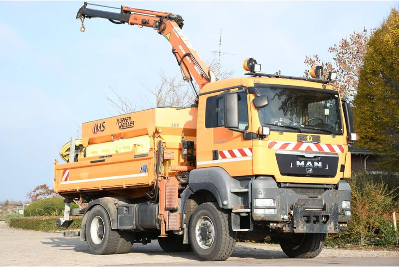 MAN TGS 18.320 4x4!! KRAN/!!!WINTERDIENST/DREISEITENKIPPER!!KOMMUNAL/KLIMA!! - Kiper, Kamion s kranom: slika MAN TGS 18.320 4x4!! KRAN/!!!WINTERDIENST/DREISEITENKIPPER!!KOMMUNAL/KLIMA!! - Kiper, Kamion s kranom MAN TGS 18.320 4x4!! KRAN/!!!WINTERDIENST/DREISEITENKIPPER!!KOMMUNAL/KLIMA!! - Kiper, Kamion s kranom: slika MAN TGS 18.320 4x4!! KRAN/!!!WINTERDIENST/DREISEITENKIPPER!!KOMMUNAL/KLIMA!! - Kiper, Kamion s kranom