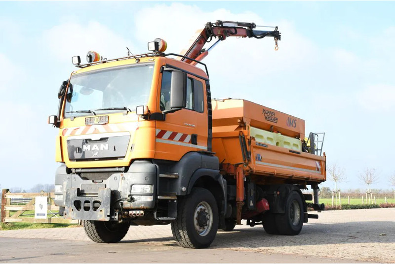 MAN TGS 18.320 4x4!! KRAN/!!!WINTERDIENST/DREISEITENKIPPER!!KOMMUNAL/KLIMA!! - Kiper, Kamion s kranom: slika MAN TGS 18.320 4x4!! KRAN/!!!WINTERDIENST/DREISEITENKIPPER!!KOMMUNAL/KLIMA!! - Kiper, Kamion s kranom MAN TGS 18.320 4x4!! KRAN/!!!WINTERDIENST/DREISEITENKIPPER!!KOMMUNAL/KLIMA!! - Kiper, Kamion s kranom: slika MAN TGS 18.320 4x4!! KRAN/!!!WINTERDIENST/DREISEITENKIPPER!!KOMMUNAL/KLIMA!! - Kiper, Kamion s kranom