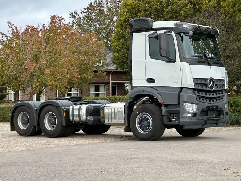 Mercedes-Benz Arocs 3351 6x4 LS!! TRK 180ton!!UNUSED!!TURBO RETARDER!!BELGIUM TRUCK!! - Tegljač: slika Mercedes-Benz Arocs 3351 6x4 LS!! TRK 180ton!!UNUSED!!TURBO RETARDER!!BELGIUM TRUCK!! - Tegljač Mercedes-Benz Arocs 3351 6x4 LS!! TRK 180ton!!UNUSED!!TURBO RETARDER!!BELGIUM TRUCK!! - Tegljač: slika Mercedes-Benz Arocs 3351 6x4 LS!! TRK 180ton!!UNUSED!!TURBO RETARDER!!BELGIUM TRUCK!! - Tegljač