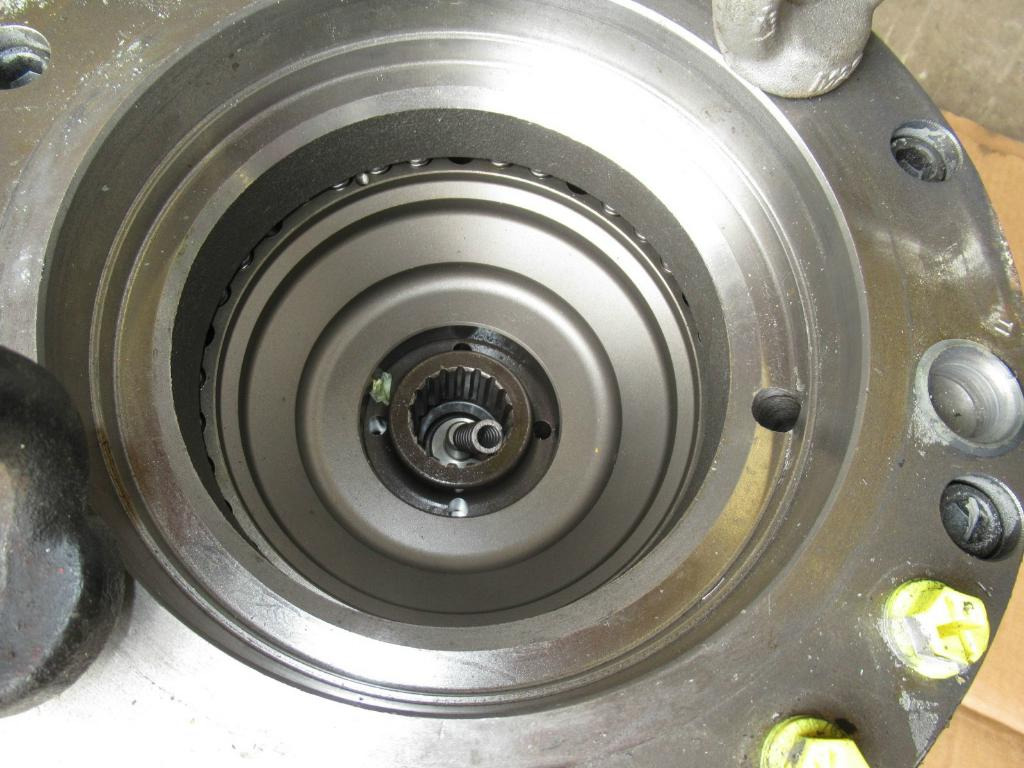 Bomag 337015060 - Reduktor pogona za Građevinski strojevi: slika Bomag 337015060 - Reduktor pogona za Građevinski strojevi Bomag 337015060 - Reduktor pogona za Građevinski strojevi: slika Bomag 337015060 - Reduktor pogona za Građevinski strojevi