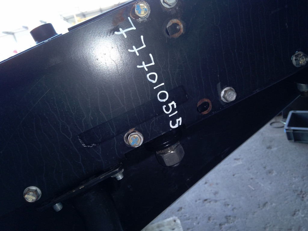 Bomag BM1000-35 - - Hladnjak ulja za Građevinski strojevi: slika Bomag BM1000-35 - - Hladnjak ulja za Građevinski strojevi Bomag BM1000-35 - - Hladnjak ulja za Građevinski strojevi: slika Bomag BM1000-35 - - Hladnjak ulja za Građevinski strojevi