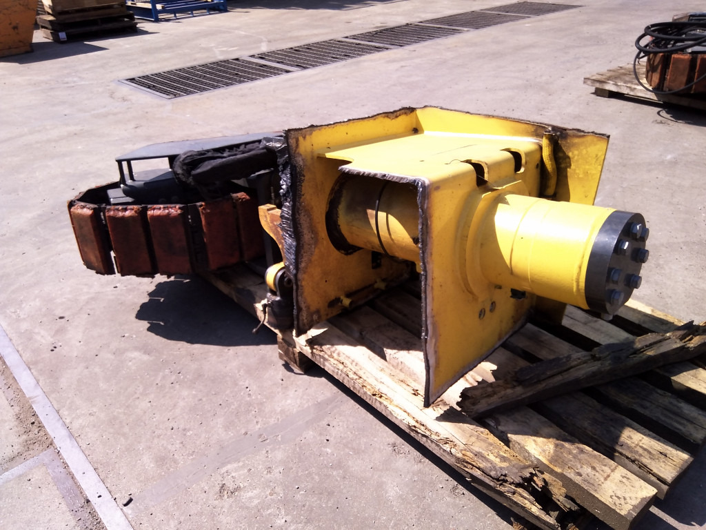 Bomag BM1200-35 - - Dijelovi donjeg postroja za Građevinski strojevi: slika Bomag BM1200-35 - - Dijelovi donjeg postroja za Građevinski strojevi Bomag BM1200-35 - - Dijelovi donjeg postroja za Građevinski strojevi: slika Bomag BM1200-35 - - Dijelovi donjeg postroja za Građevinski strojevi