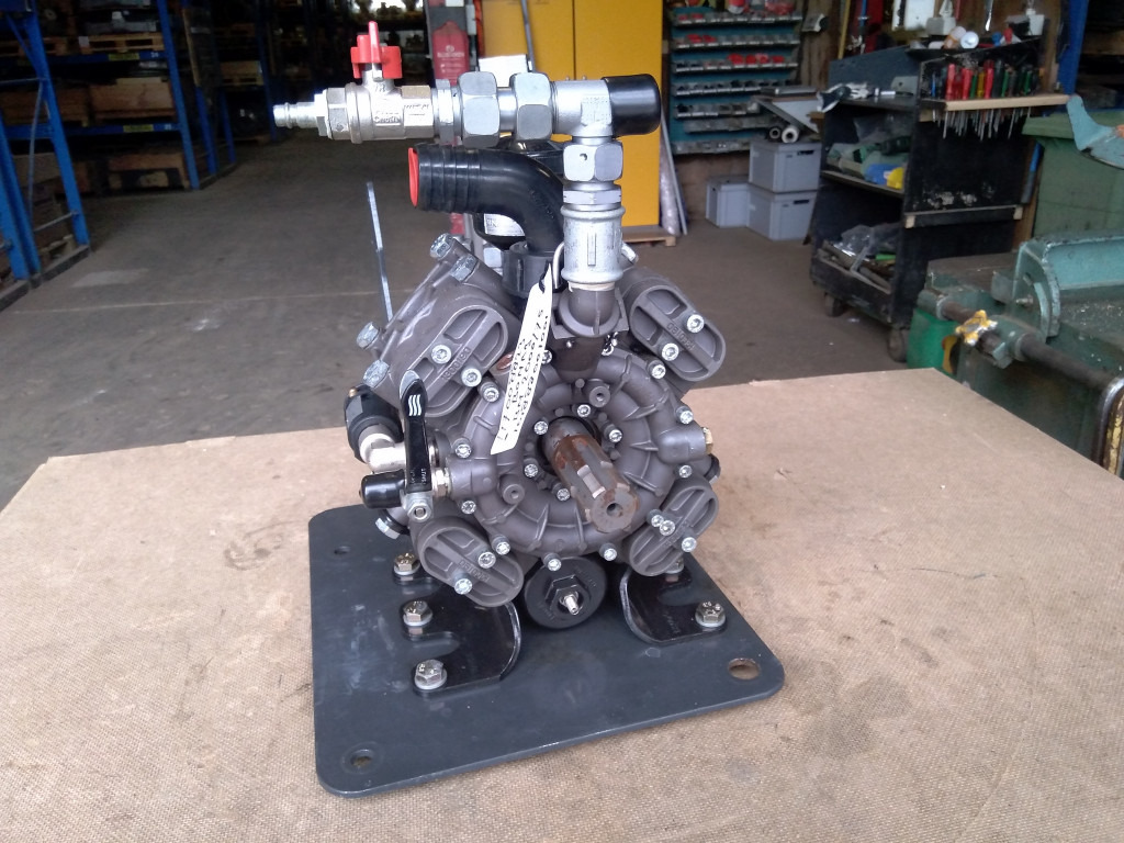 Bomag BM2000-75 - - Hidraulična pumpa za Građevinski strojevi: slika Bomag BM2000-75 - - Hidraulična pumpa za Građevinski strojevi Bomag BM2000-75 - - Hidraulična pumpa za Građevinski strojevi: slika Bomag BM2000-75 - - Hidraulična pumpa za Građevinski strojevi