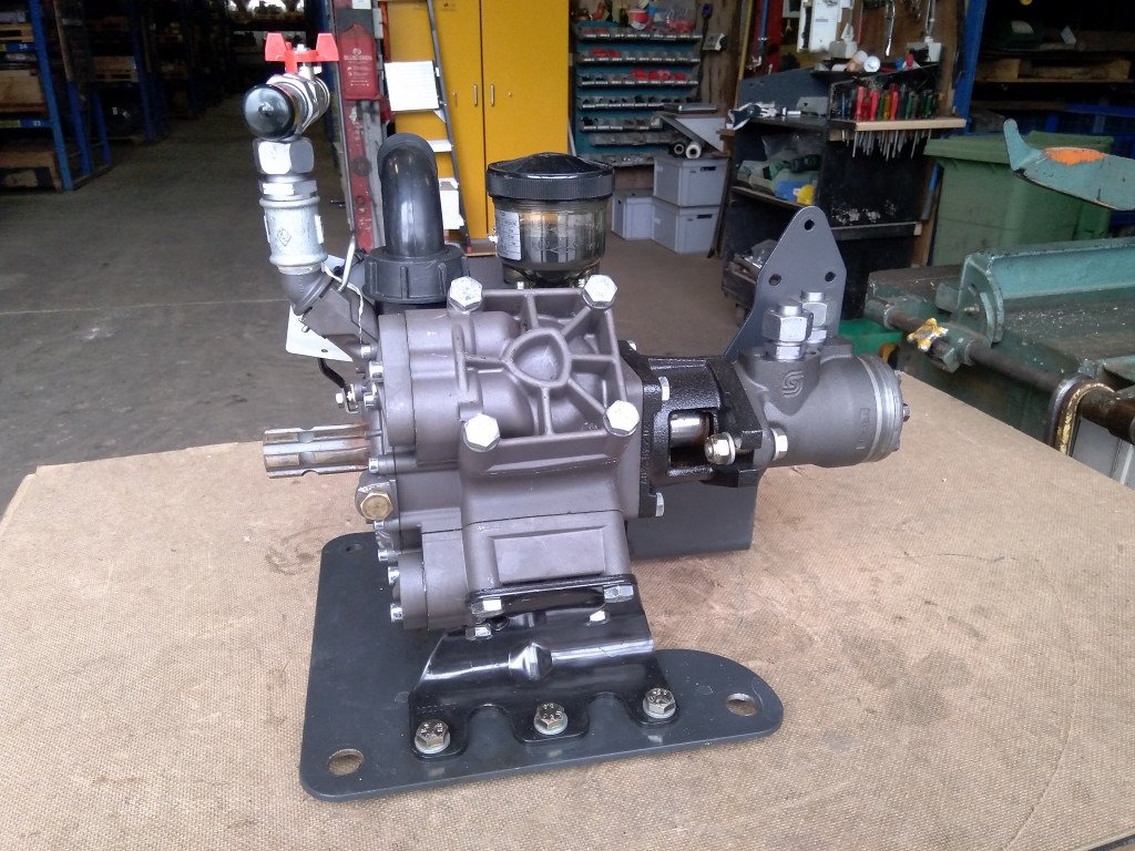 Bomag BM2000-75 - - Hidraulična pumpa za Građevinski strojevi: slika Bomag BM2000-75 - - Hidraulična pumpa za Građevinski strojevi Bomag BM2000-75 - - Hidraulična pumpa za Građevinski strojevi: slika Bomag BM2000-75 - - Hidraulična pumpa za Građevinski strojevi