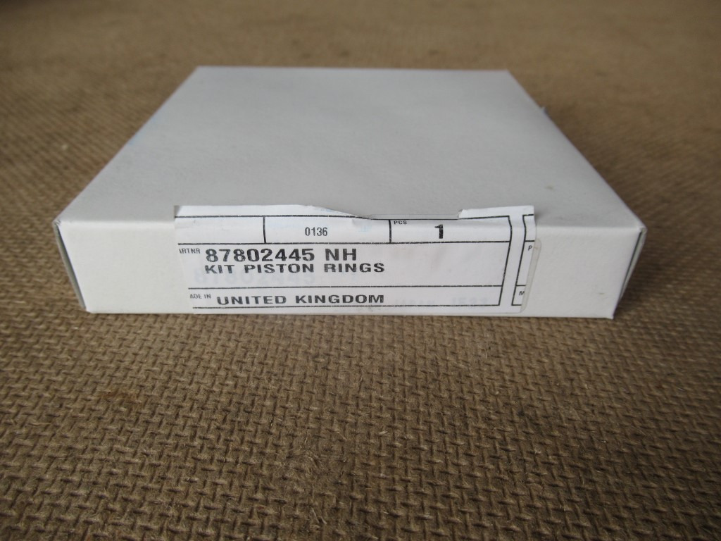CNH 87802445 - - Klip/ Prsten/ Čahura za Građevinski strojevi: slika CNH 87802445 - - Klip/ Prsten/ Čahura za Građevinski strojevi CNH 87802445 - - Klip/ Prsten/ Čahura za Građevinski strojevi: slika CNH 87802445 - - Klip/ Prsten/ Čahura za Građevinski strojevi