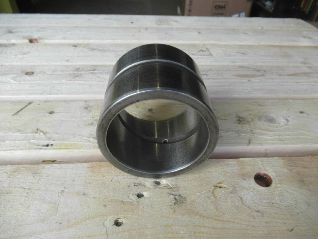 Case 3012685 - Klip/ Prsten/ Čahura za Građevinski strojevi: slika Case 3012685 - Klip/ Prsten/ Čahura za Građevinski strojevi Case 3012685 - Klip/ Prsten/ Čahura za Građevinski strojevi: slika Case 3012685 - Klip/ Prsten/ Čahura za Građevinski strojevi