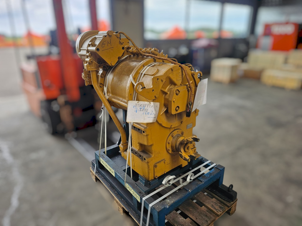 Caterpillar 2372331 - 20R9472 - Mjenjač za Građevinski strojevi: slika Caterpillar 2372331 - 20R9472 - Mjenjač za Građevinski strojevi Caterpillar 2372331 - 20R9472 - Mjenjač za Građevinski strojevi: slika Caterpillar 2372331 - 20R9472 - Mjenjač za Građevinski strojevi