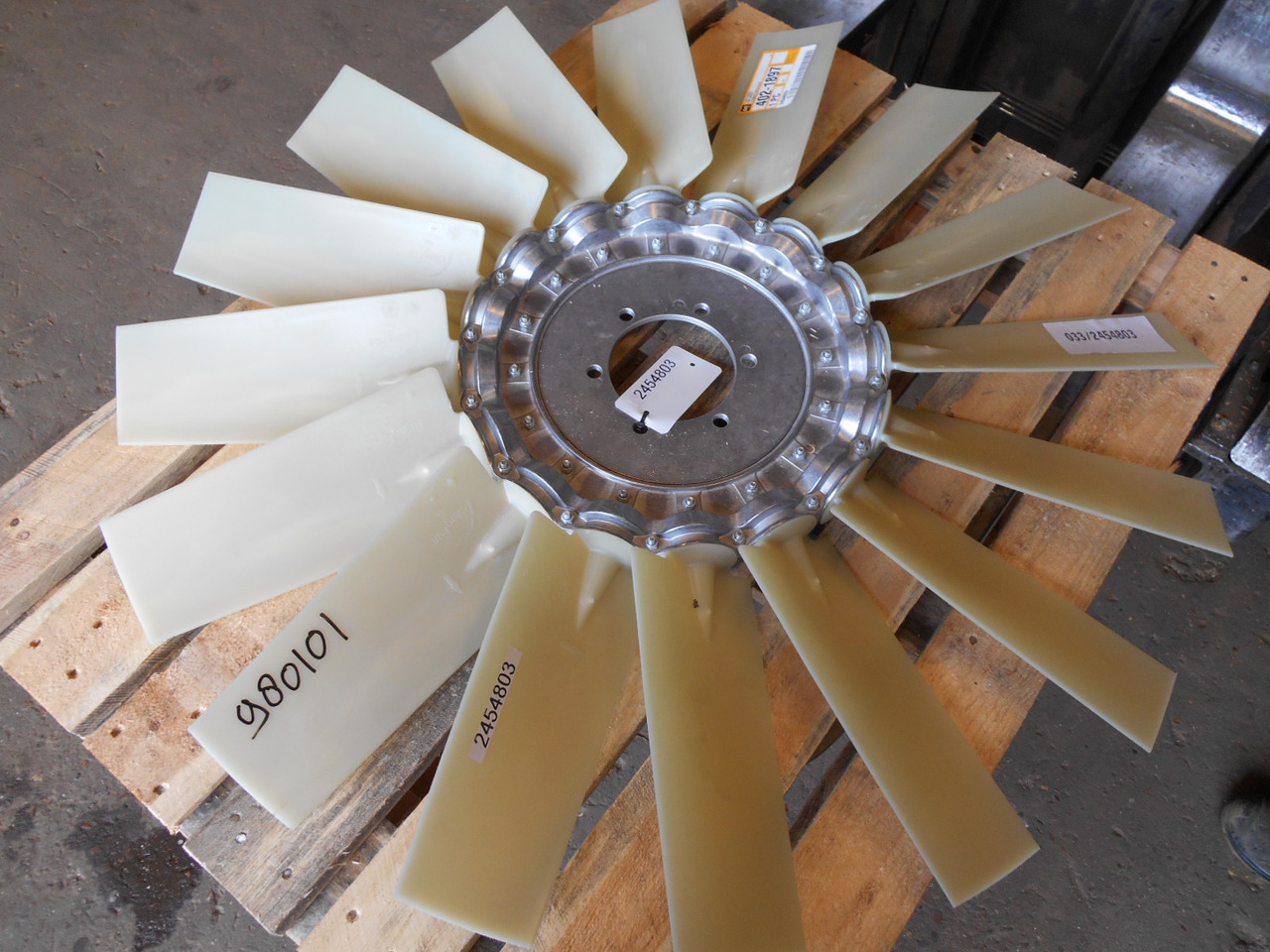 Caterpillar 4021897 - - Ventilator za Građevinski strojevi: slika Caterpillar 4021897 - - Ventilator za Građevinski strojevi Caterpillar 4021897 - - Ventilator za Građevinski strojevi: slika Caterpillar 4021897 - - Ventilator za Građevinski strojevi