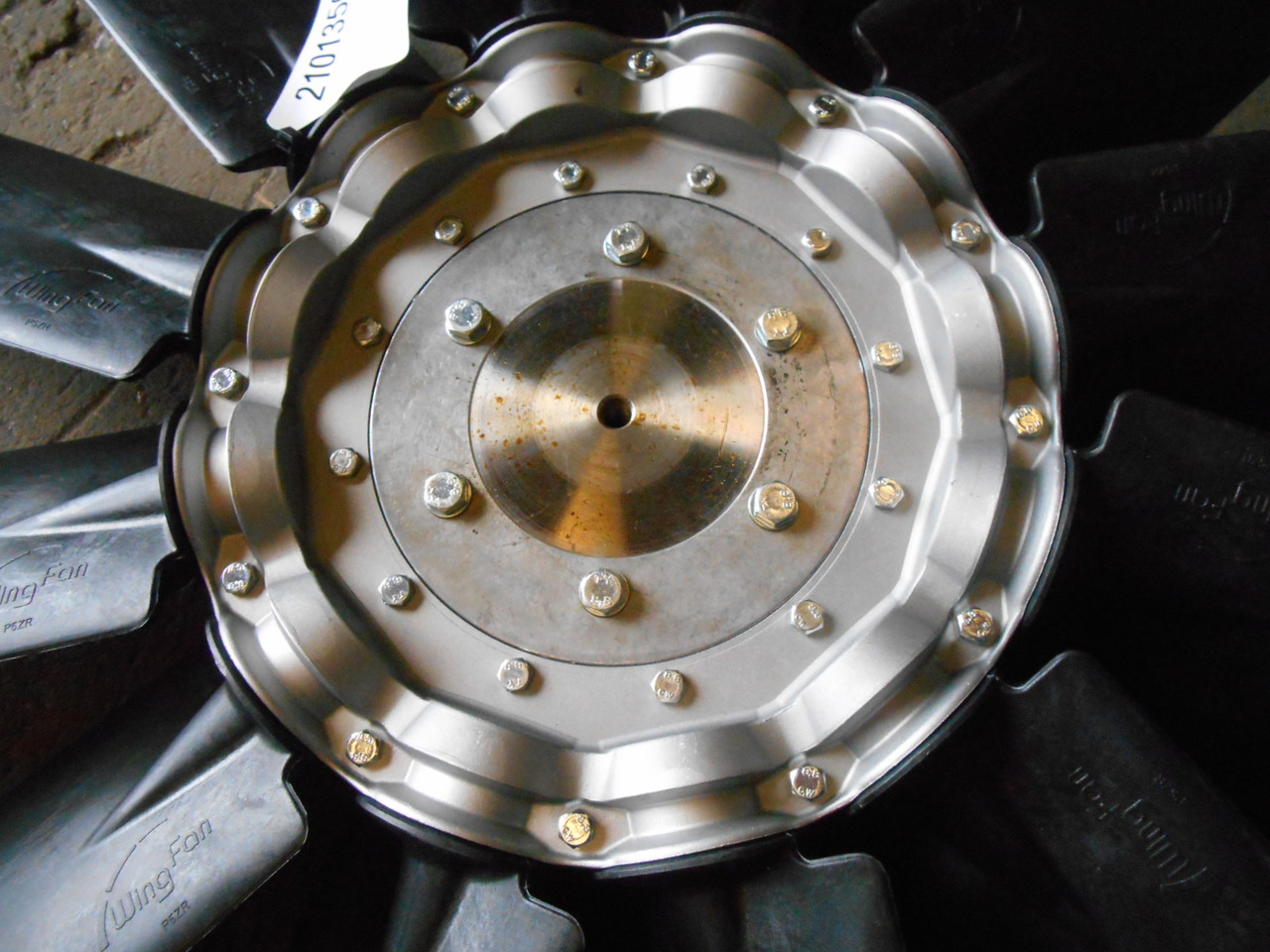 Caterpillar 5348410 - 2101350 - Ventilator za Građevinski strojevi: slika Caterpillar 5348410 - 2101350 - Ventilator za Građevinski strojevi Caterpillar 5348410 - 2101350 - Ventilator za Građevinski strojevi: slika Caterpillar 5348410 - 2101350 - Ventilator za Građevinski strojevi