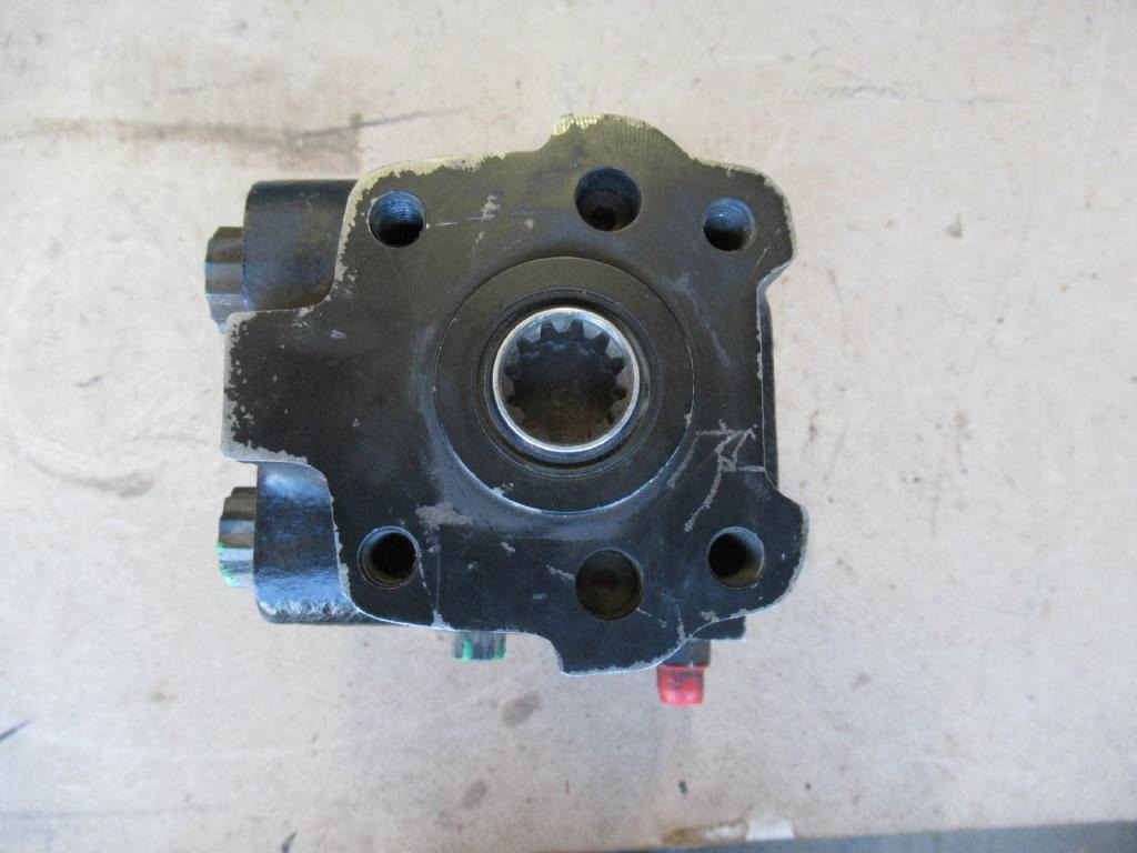 Char-Lynn X2333217002 - - Hidraulični motor za Građevinski strojevi: slika Char-Lynn X2333217002 - - Hidraulični motor za Građevinski strojevi Char-Lynn X2333217002 - - Hidraulični motor za Građevinski strojevi: slika Char-Lynn X2333217002 - - Hidraulični motor za Građevinski strojevi