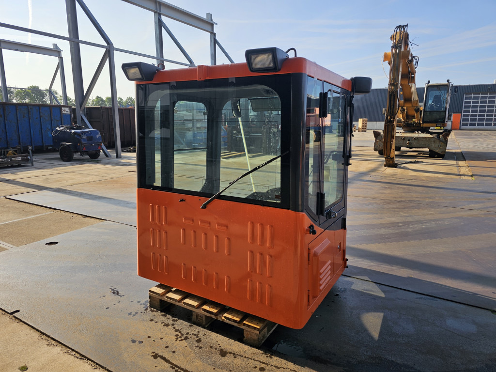 Doosan 220101-00071B - 220101-00071B - Kabina za Građevinski strojevi: slika Doosan 220101-00071B - 220101-00071B - Kabina za Građevinski strojevi Doosan 220101-00071B - 220101-00071B - Kabina za Građevinski strojevi: slika Doosan 220101-00071B - 220101-00071B - Kabina za Građevinski strojevi