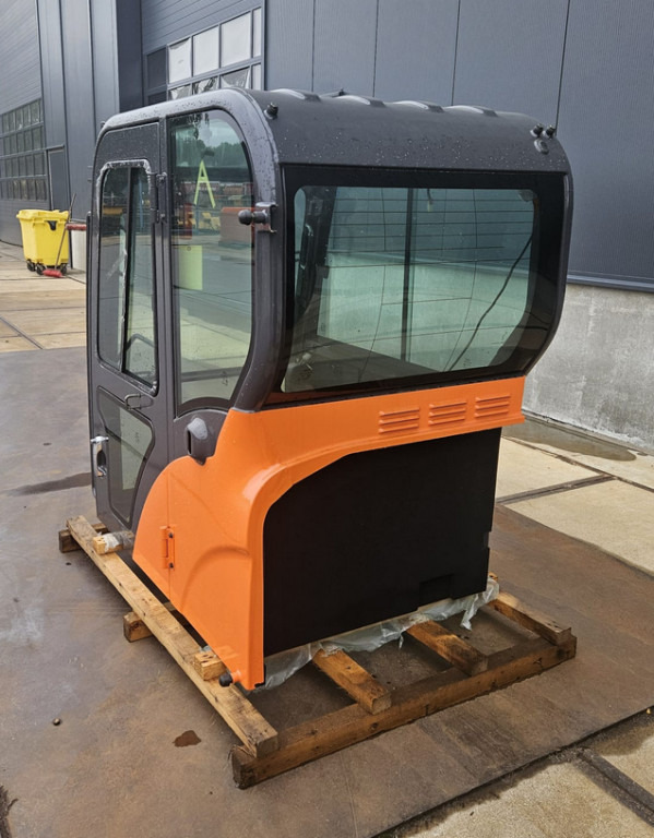 Doosan 220101-00889K - 220101-00107 - Kabina za Građevinski strojevi: slika Doosan 220101-00889K - 220101-00107 - Kabina za Građevinski strojevi Doosan 220101-00889K - 220101-00107 - Kabina za Građevinski strojevi: slika Doosan 220101-00889K - 220101-00107 - Kabina za Građevinski strojevi