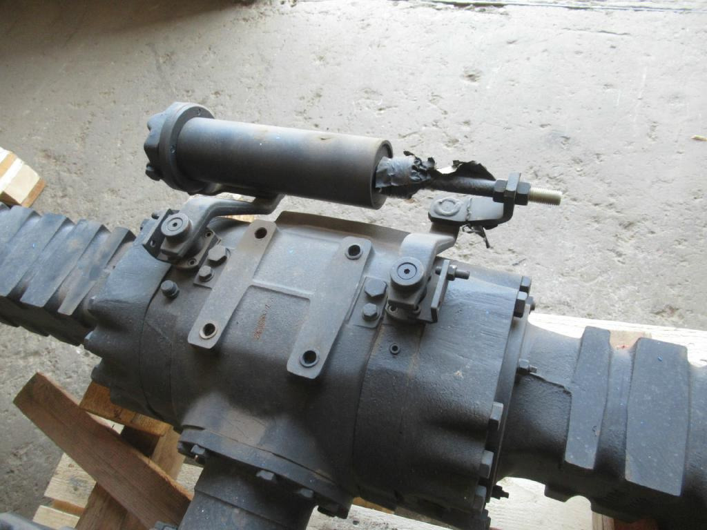 Fiat Hitachi 153310035 - Stražnja osovina za Građevinski strojevi: slika Fiat Hitachi 153310035 - Stražnja osovina za Građevinski strojevi Fiat Hitachi 153310035 - Stražnja osovina za Građevinski strojevi: slika Fiat Hitachi 153310035 - Stražnja osovina za Građevinski strojevi