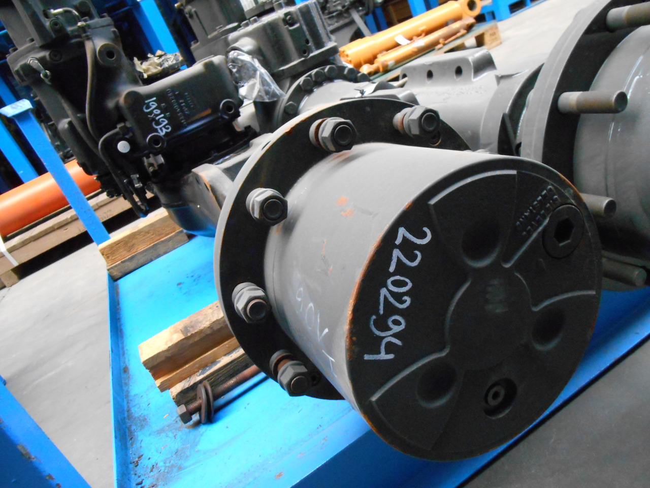 Hitachi 4457334 - 4472020106 - Stražnja osovina za Građevinski strojevi: slika Hitachi 4457334 - 4472020106 - Stražnja osovina za Građevinski strojevi Hitachi 4457334 - 4472020106 - Stražnja osovina za Građevinski strojevi: slika Hitachi 4457334 - 4472020106 - Stražnja osovina za Građevinski strojevi