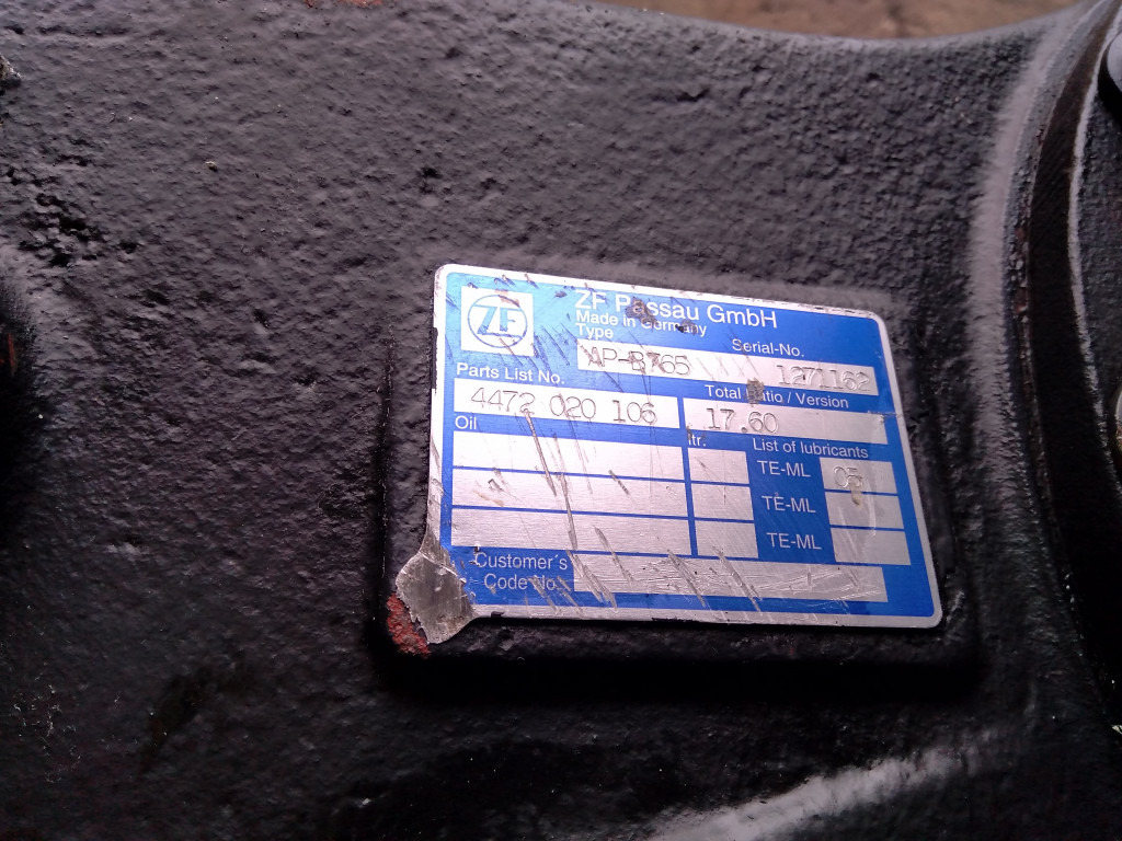 Hitachi 4457334 - 4472020106 - Stražnja osovina za Građevinski strojevi: slika Hitachi 4457334 - 4472020106 - Stražnja osovina za Građevinski strojevi Hitachi 4457334 - 4472020106 - Stražnja osovina za Građevinski strojevi: slika Hitachi 4457334 - 4472020106 - Stražnja osovina za Građevinski strojevi