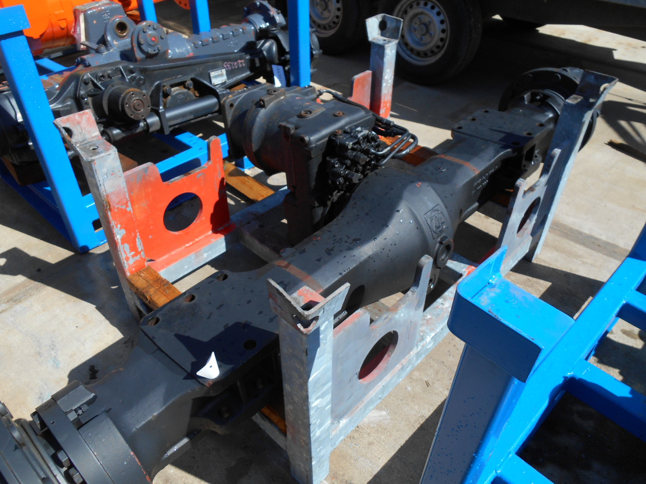 Hitachi 4457336 - Stražnja osovina za Građevinski strojevi: slika Hitachi 4457336 - Stražnja osovina za Građevinski strojevi Hitachi 4457336 - Stražnja osovina za Građevinski strojevi: slika Hitachi 4457336 - Stražnja osovina za Građevinski strojevi