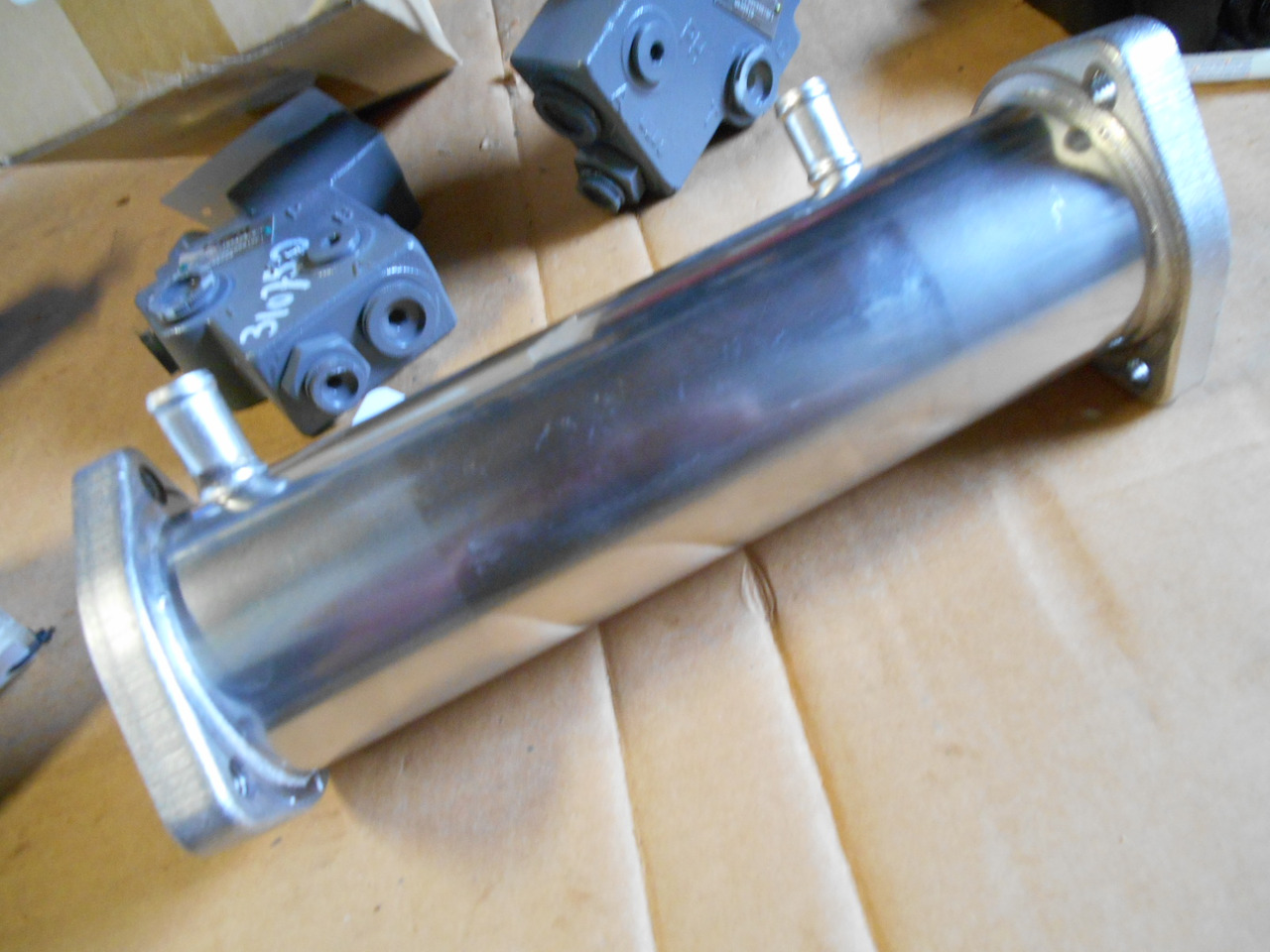 Isuzu 8980281121 - EGR hladnjak za Poljoprivredni strojevi: slika Isuzu 8980281121 - EGR hladnjak za Poljoprivredni strojevi Isuzu 8980281121 - EGR hladnjak za Poljoprivredni strojevi: slika Isuzu 8980281121 - EGR hladnjak za Poljoprivredni strojevi