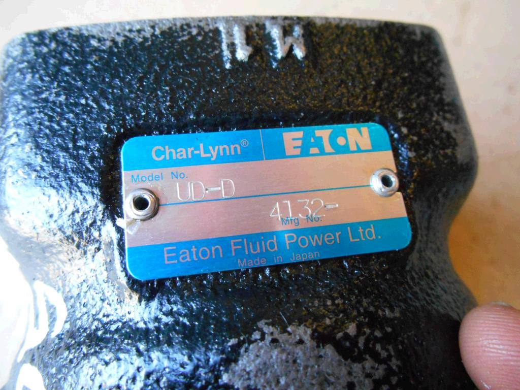 Novi Hidraulični motor za Građevinski strojevi New Holland 4403248: slika Novi Hidraulični motor za Građevinski strojevi New Holland 4403248 Novi Hidraulični motor za Građevinski strojevi New Holland 4403248: slika Novi Hidraulični motor za Građevinski strojevi New Holland 4403248