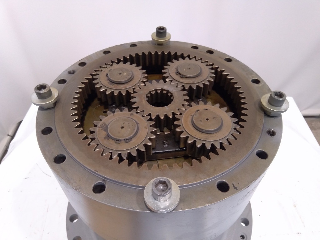 New Holland LS32W00006F1 - LS32W00007F1 - Motor okretanja za Poljoprivredni strojevi: slika New Holland LS32W00006F1 - LS32W00007F1 - Motor okretanja za Poljoprivredni strojevi New Holland LS32W00006F1 - LS32W00007F1 - Motor okretanja za Poljoprivredni strojevi: slika New Holland LS32W00006F1 - LS32W00007F1 - Motor okretanja za Poljoprivredni strojevi
