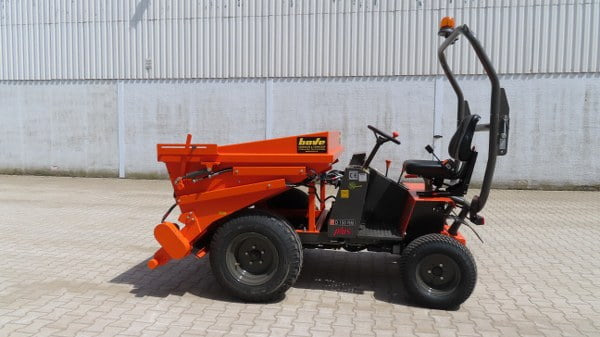 Ausa D150RM - Stroj za asfaltiranje: slika Ausa D150RM - Stroj za asfaltiranje Ausa D150RM - Stroj za asfaltiranje: slika Ausa D150RM - Stroj za asfaltiranje