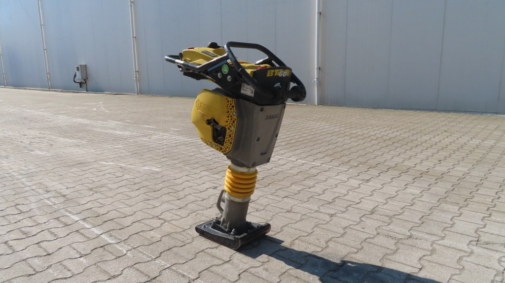 Zakup  Bomag BT60 Bomag BT60: slika Zakup  Bomag BT60 Bomag BT60