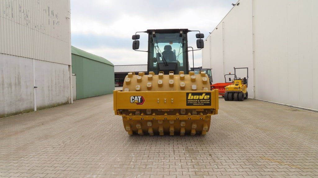 Kompaktor Caterpillar CS 66 B: slika Kompaktor Caterpillar CS 66 B Kompaktor Caterpillar CS 66 B: slika Kompaktor Caterpillar CS 66 B