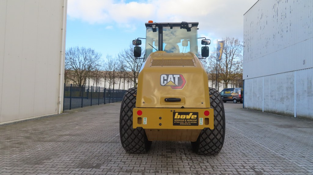 Caterpillar CS13 - Kompaktor: slika Caterpillar CS13 - Kompaktor Caterpillar CS13 - Kompaktor: slika Caterpillar CS13 - Kompaktor